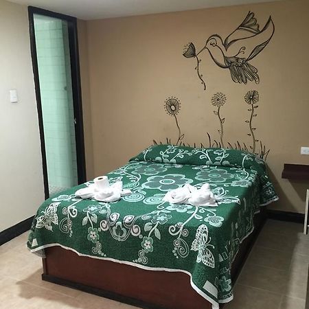Hotel June プエブラ エクステリア 写真